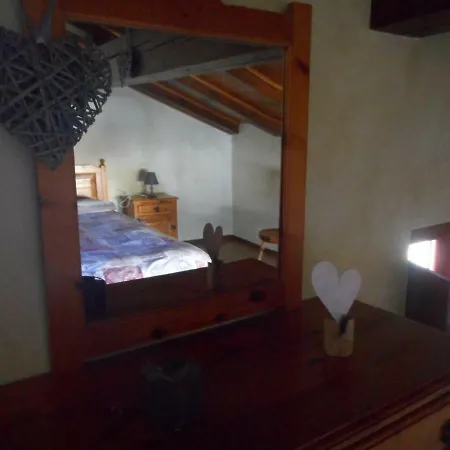 Mansarda La Ruine 아파트 모르겍스