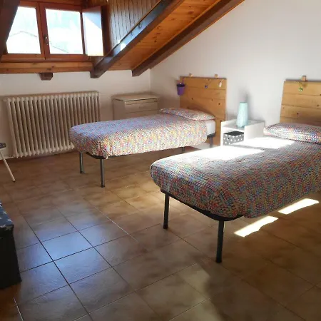 아파트 Mansarda La Ruine 모르겍스